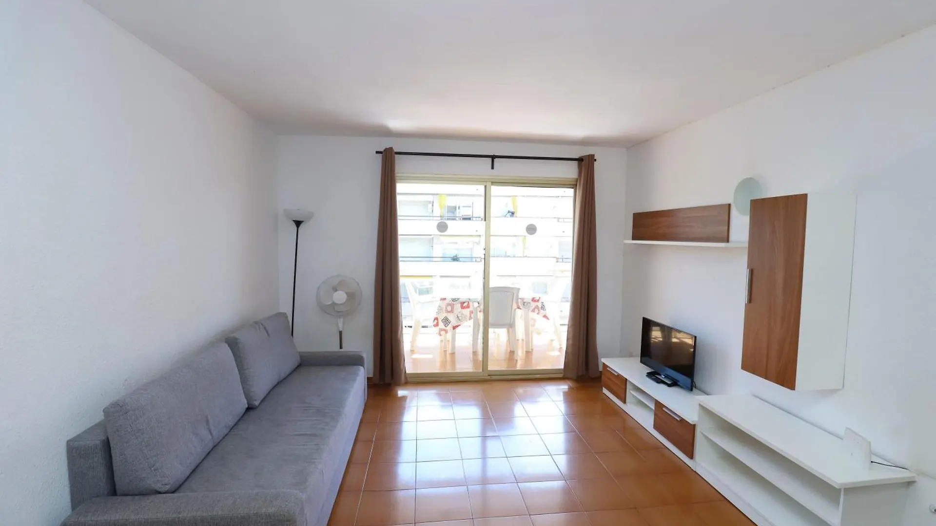 Apartment Ferienwohnung Differentflats Decathlon Salou
